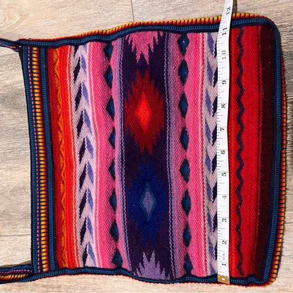 COPY - Ecuadorian Woven Bag - Picture 7 of 10